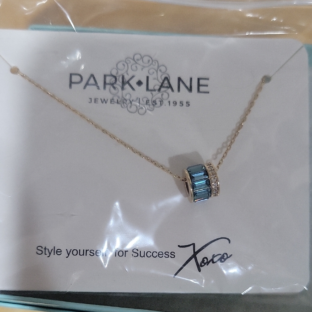 Park Lane Blue and Silver Necklace